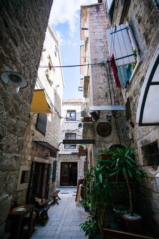 Apartment & Room Ursa Trogir Exterior photo